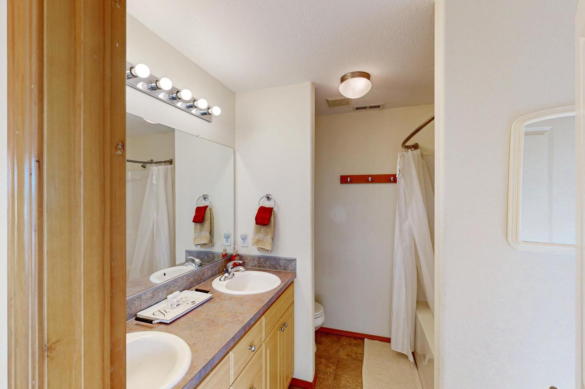 Ninos Al Mar Villa Rockaway Beach Exterior photo