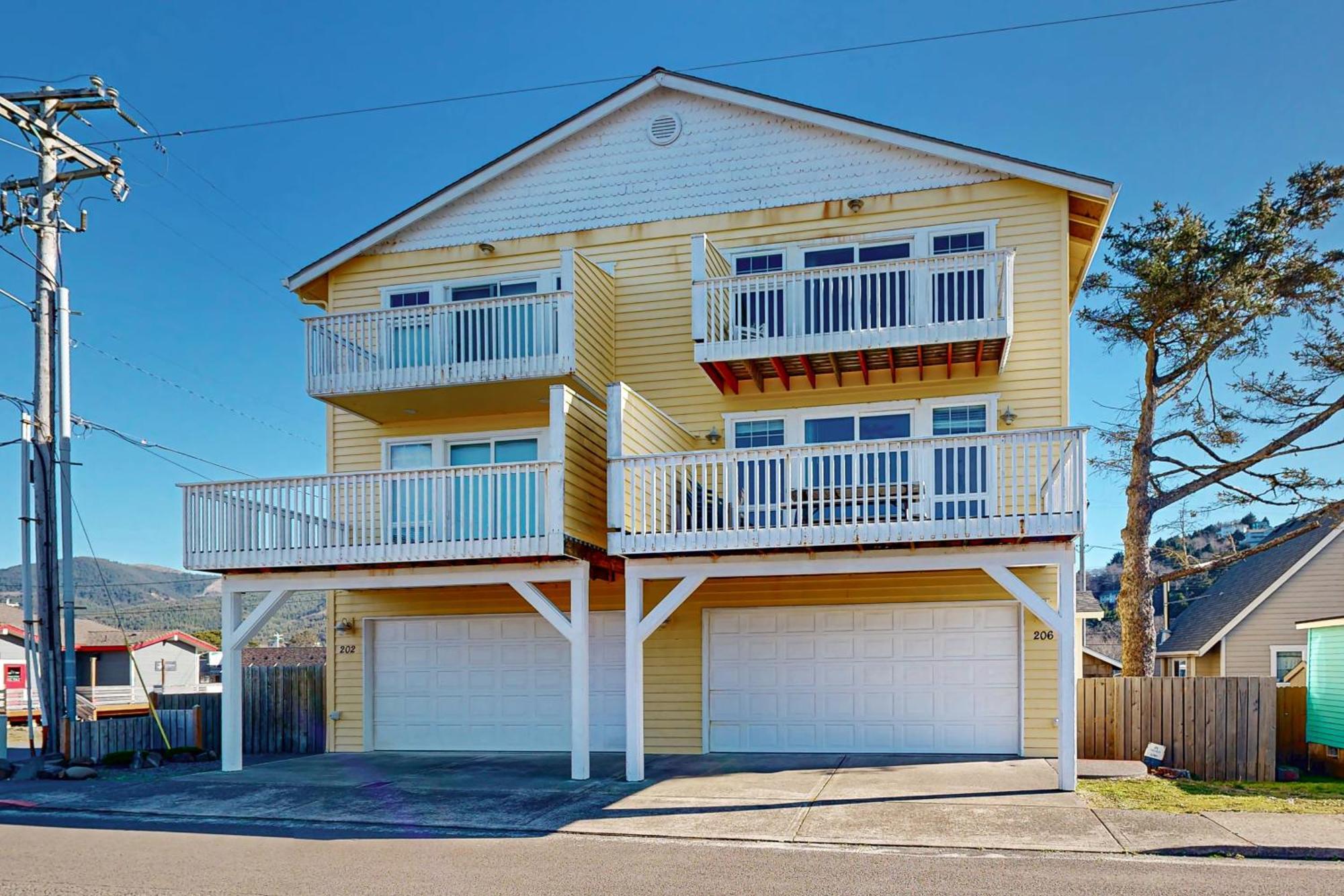 Ninos Al Mar Villa Rockaway Beach Exterior photo