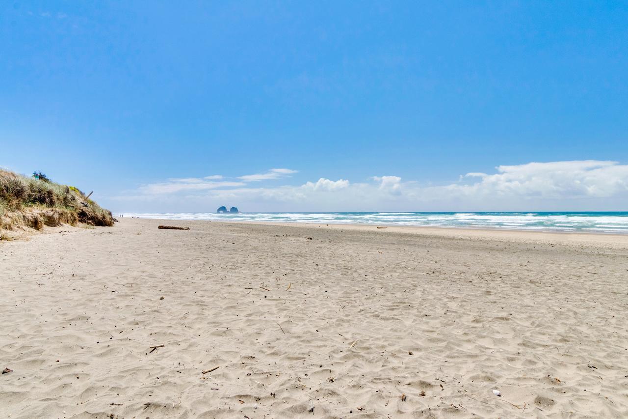 Ninos Al Mar Villa Rockaway Beach Exterior photo